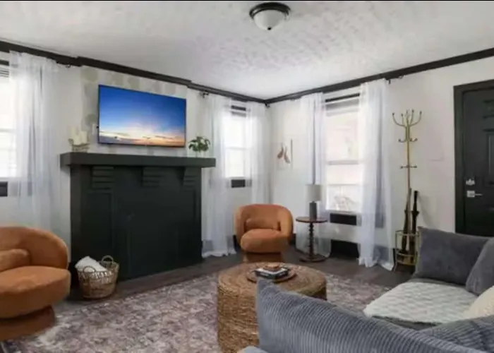 3br Downtown-old Salem Oasis Holiday home