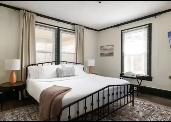 Holiday home 3br Downtown-old Salem Oasis Winston-Salem